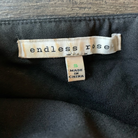 ENDLESS ROSE Gold and Black Sequin Skirt Sz S - Picture 3 of 4